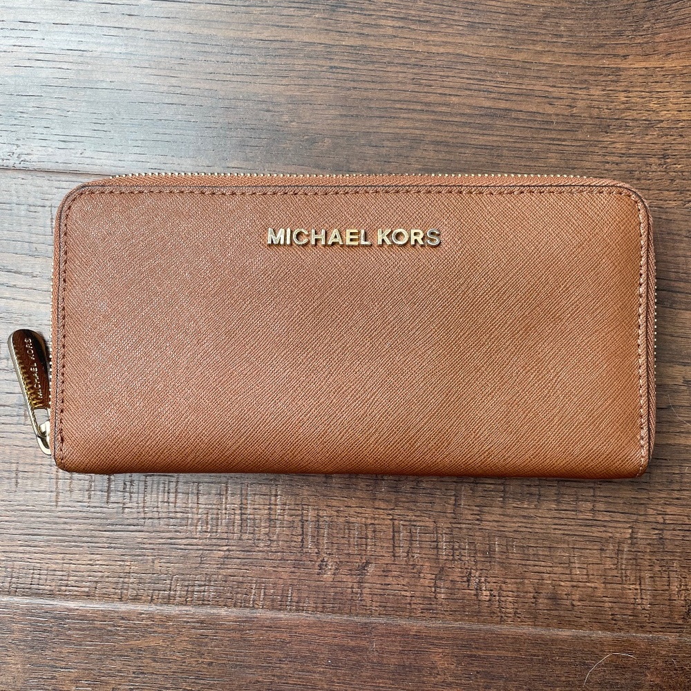 Large Michael Kors Wallet